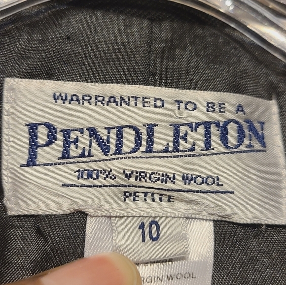 Pendleton | Women's Vintage Wool One Button Blazer (Size 10 Petite) - Picture 3 of 15